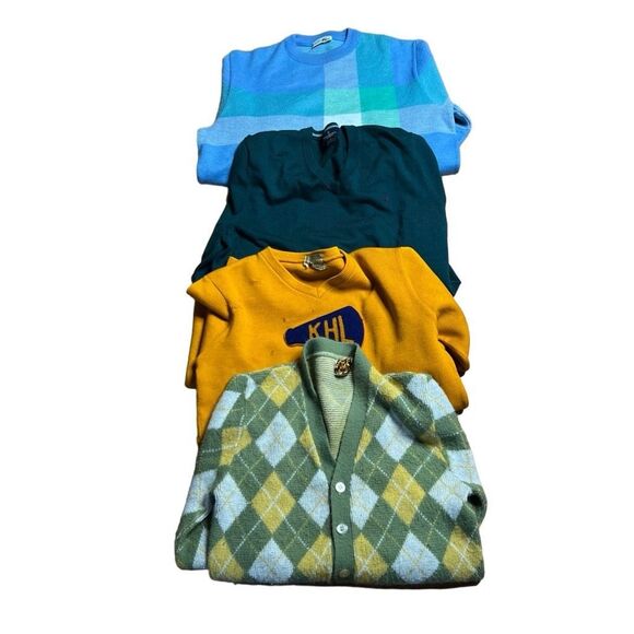 4 Item Sweater Bundle Lot Medium - Picture 1 of 13